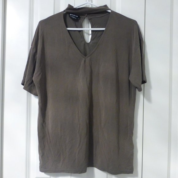 BEBE olive green oversized v-neck choker top - Picture 2 of 9